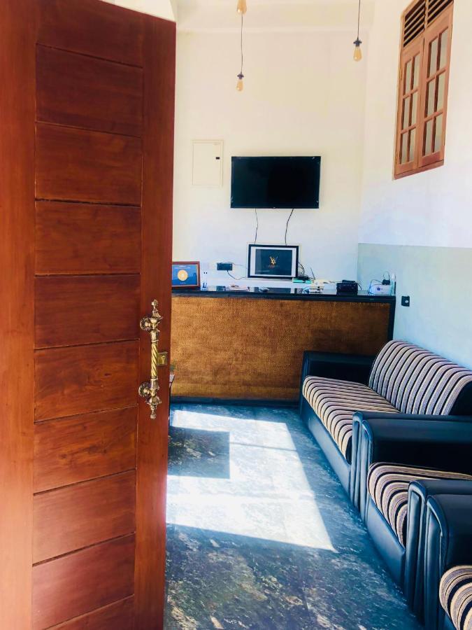 نالاثانيا Vinish Inn المظهر الخارجي الصورة