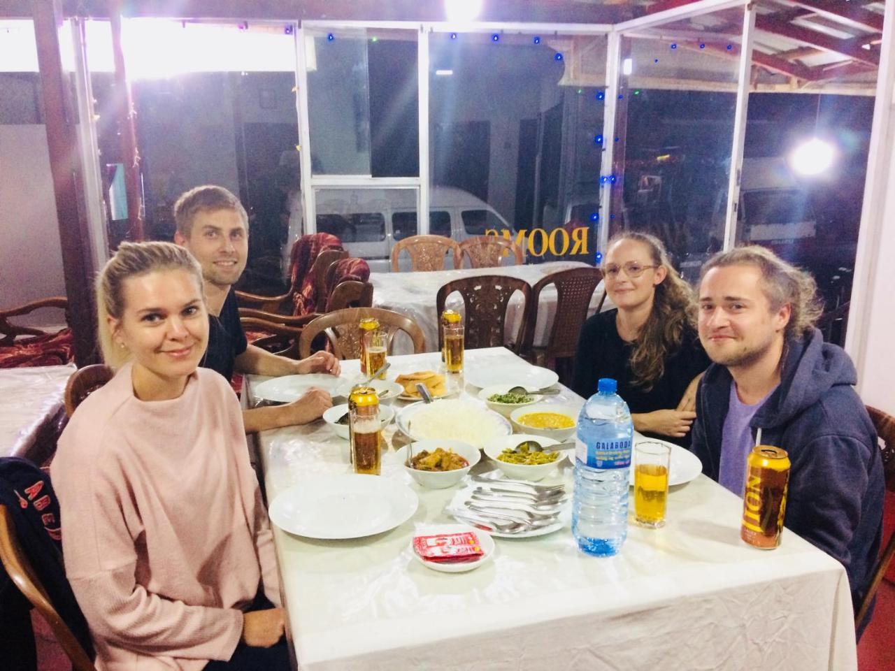 نالاثانيا Vinish Inn المظهر الخارجي الصورة